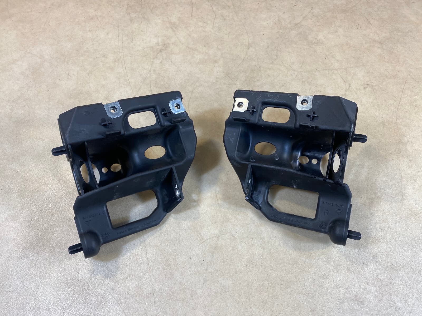 PORSCHE Porsche 911 991 Cayman 981 982 718 OEM Dash Holders Support Left & Right SET