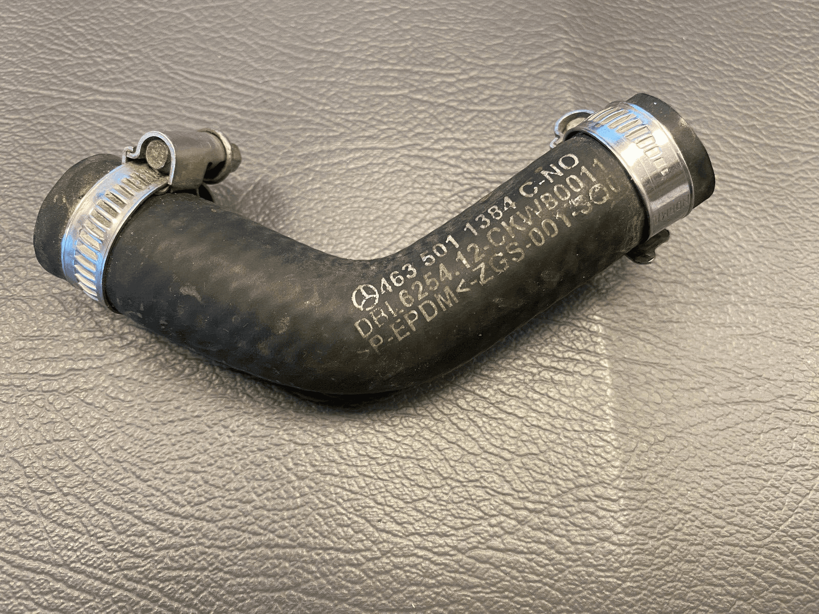 MERCEDES-BENZ Mercedes G class W463 GENUINE Cooling Tube Hose A4635011384