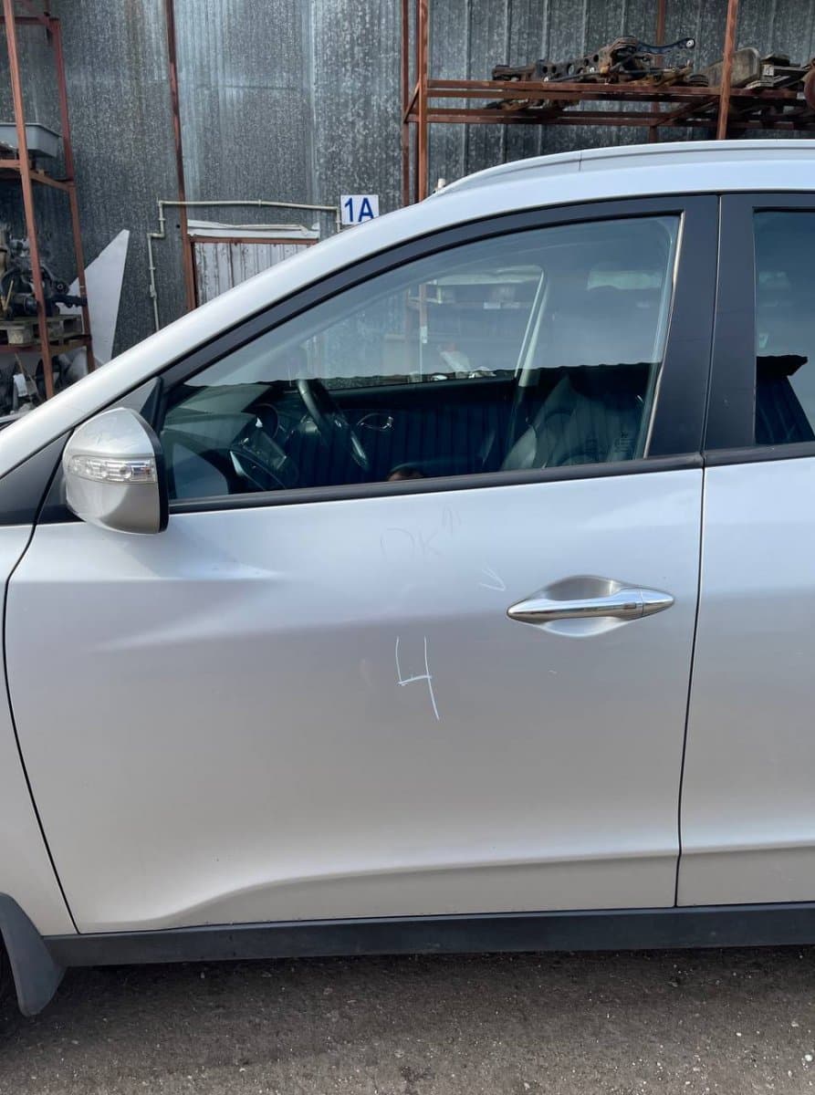 HYUNDAI Door Front Left HYUNDAI TUCSON II / ix35 I (LM) (2009-2017)