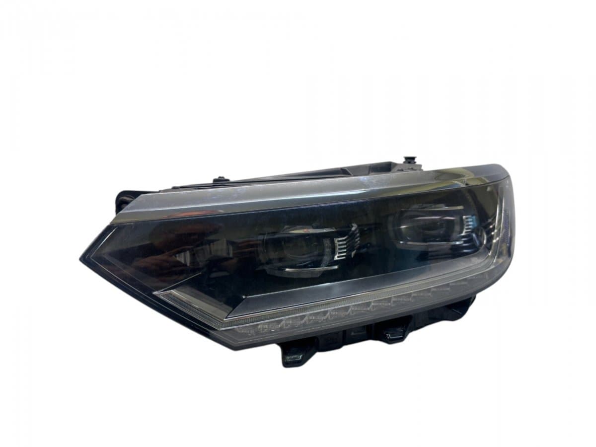 VW 3G2941081C 4G0907697F 3G0941329 7PP941572AB Headlight left VW PASSAT B8 (3G) / ALLTRACK (2014-2023)