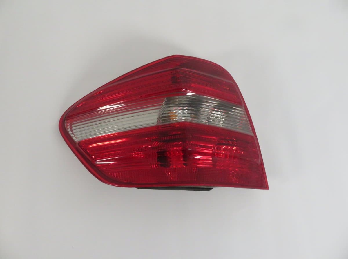 MERCEDES-BENZ A1648202164 A1648203964 A1649061100 Tail light left MERCEDES-BENZ ML-CLASS (W164) (2005-2011)