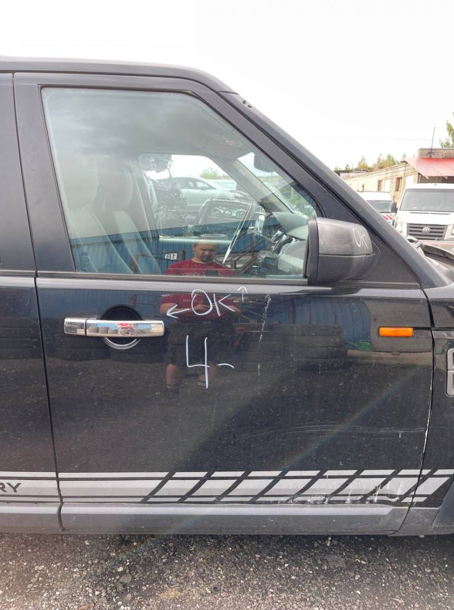 LAND ROVER Door Front Right LAND ROVER DISCOVERY III (TAA) (2004-2009)