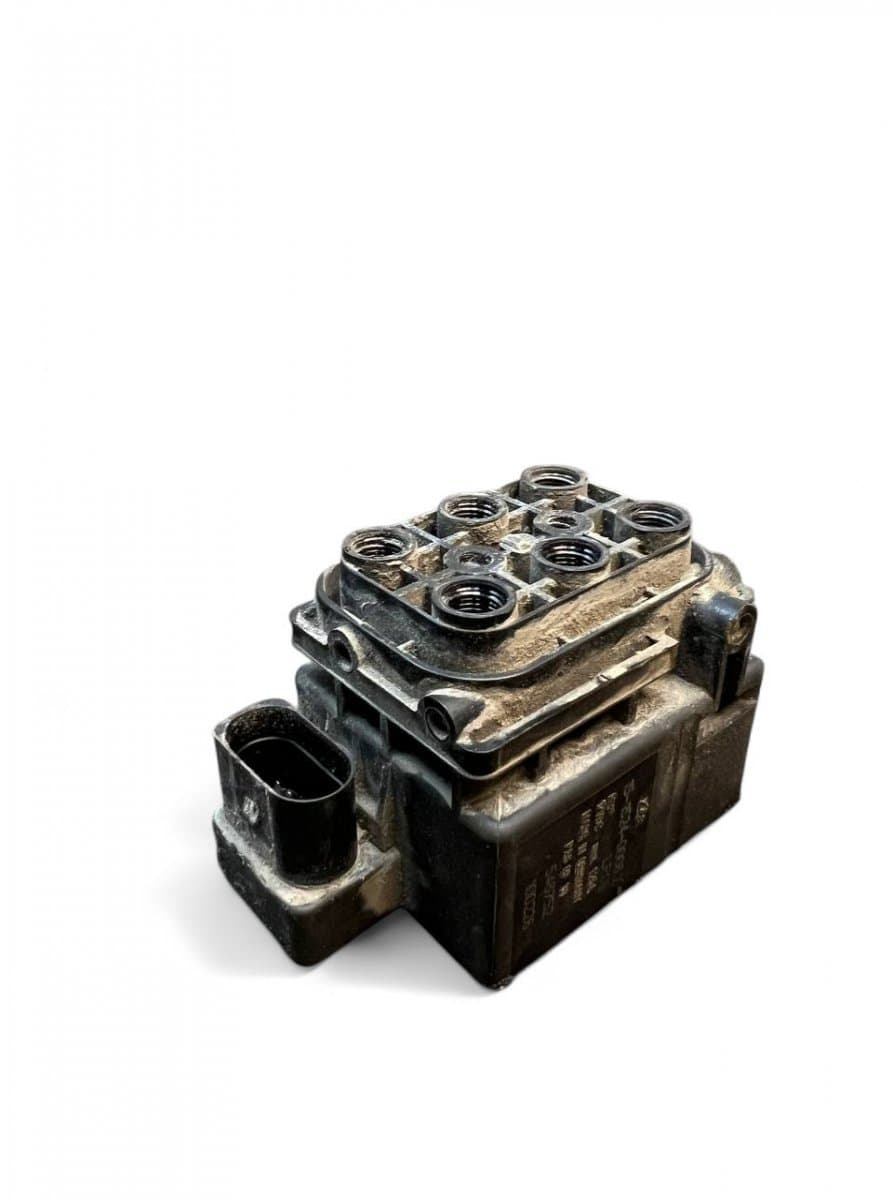 AUDI 1515240008 546752100226 7L0698014 Air suspension valve block AUDI Q7 (4L) (2006-2015)