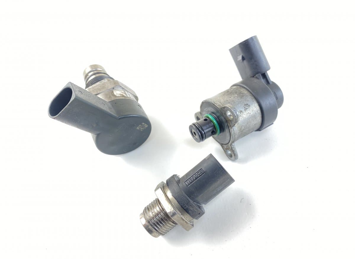 MERCEDES-BENZ 0281002927 A6420740284 0281002985 Fuel pressure regulator set MERCEDES-BENZ S-CLASS (W221) (2005-2013)
