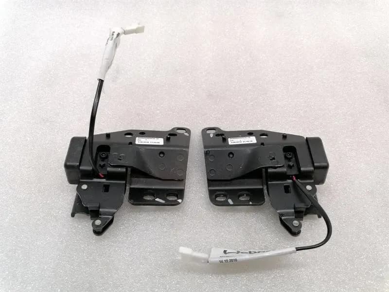 MCLAREN McLaren 570S Spider 9224644A ROOF LOCK -
