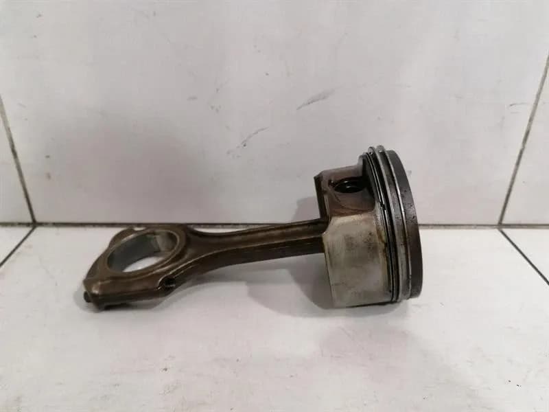 MERCEDES-BENZ Mercedes E55 AMG W211 Piston A1130304317 Piston M113 V8 AMG