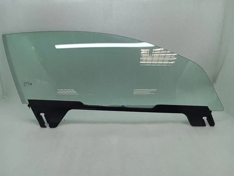 ASTON MARTIN Aston Martin DBS AM7 FRH Door Glass HY53-F21410-AB Front Right Door Glass