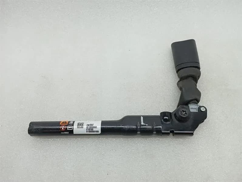 CHEVROLET Chevrolet Corvette C7 Left Front Seatbelt Tensioner 23489047 Seat Belt Tensioner Left-