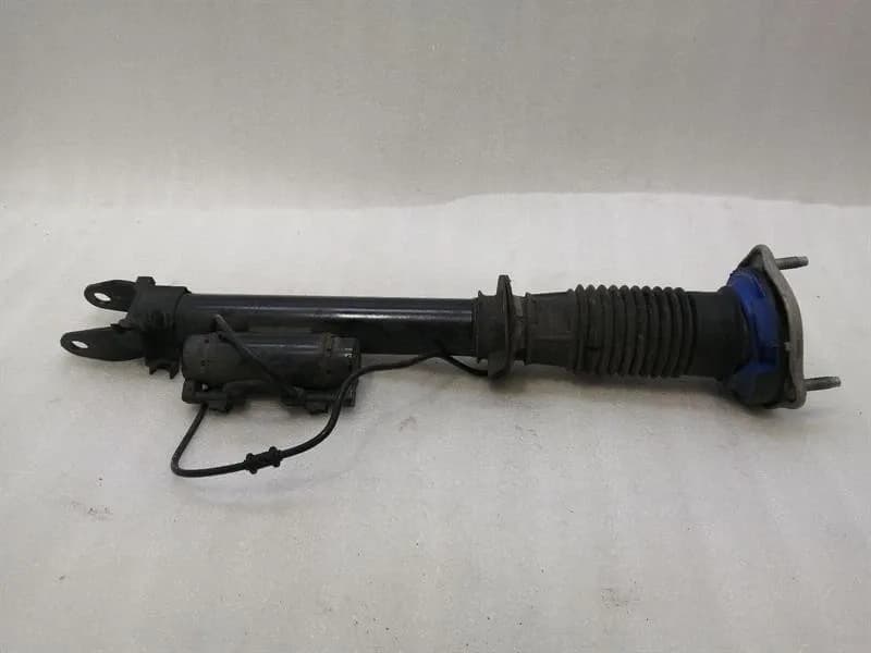 MERCEDES-BENZ Mercedes C63 AMG W205 Shock Absorber Front R A2053208201 Shock Absorber Front RE-