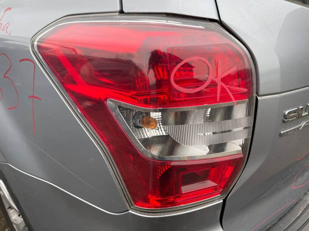 SUBARU Tail light left SUBARU FORESTER (SJ) (2013-2018)