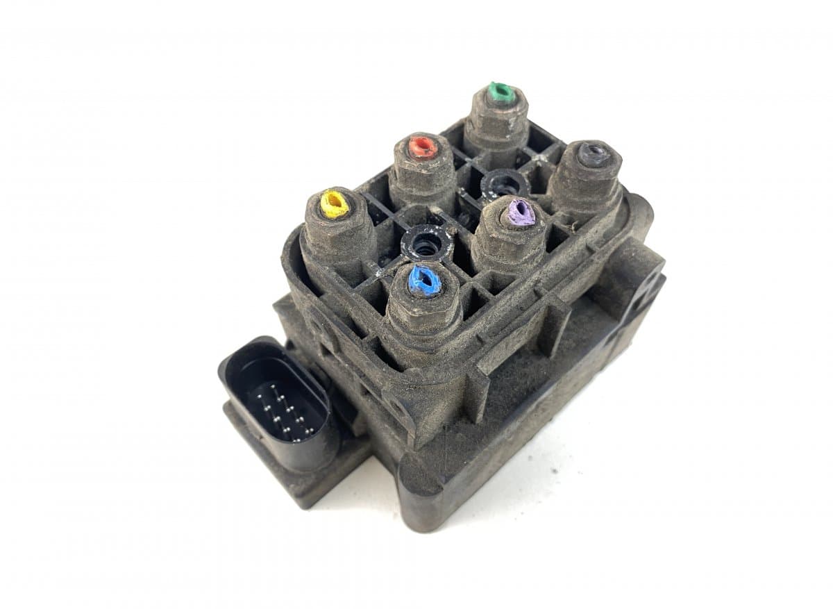 AUDI 15152400082 15-1524-0008.2 Air suspension valve block AUDI Q7 (4L) (2006-2015)