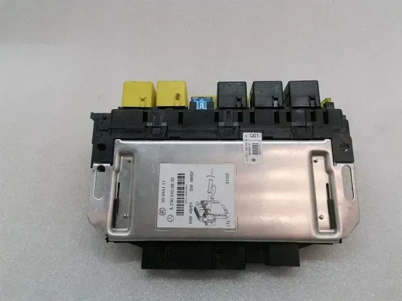 MERCEDES-BENZ Mercedes SL55 AMG R230 Fuse Box A2305450832 Fuse Box SAM