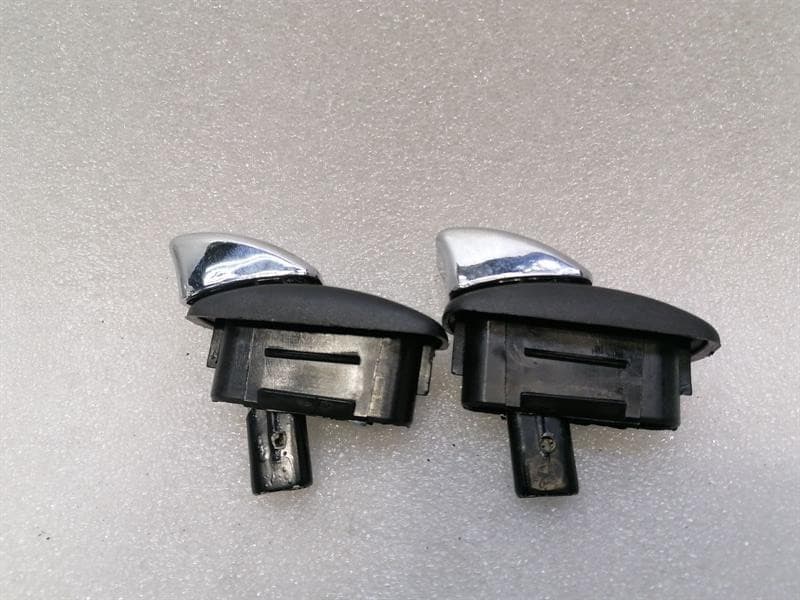 MASERATI Maserati Granturismo M145 Seat Adjust Knob Set 980145120 Seat Adjust Knob