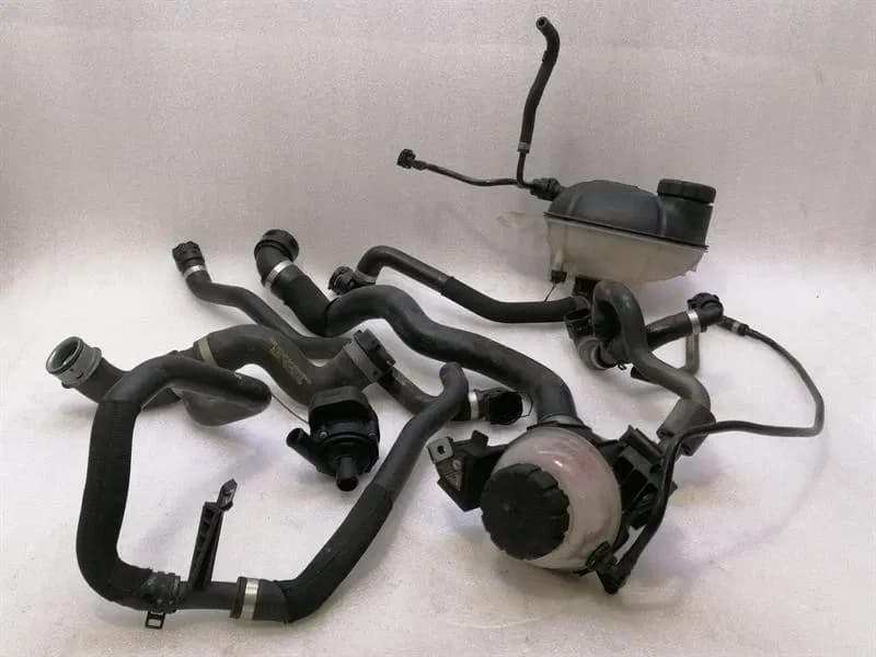 Mercedes E W238 Reservoir Cooling Pipes A2055000049 Expansion Tank