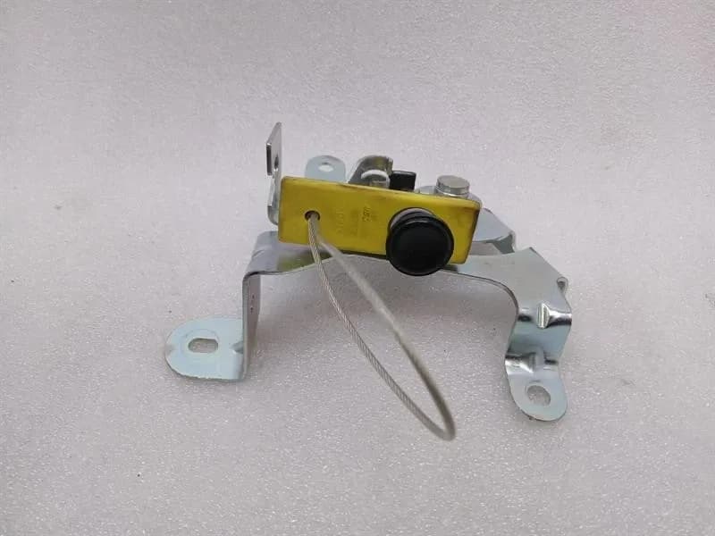 ASTON MARTIN Aston Martin Rapid 10-14 AD43-7J168-AB Park Brake Release Switch