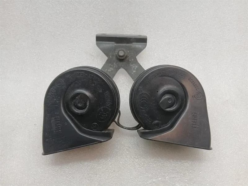ASTON MARTIN Aston Martin Vantage V8 Horn AD23-13A803-BA Horn Fanfare
