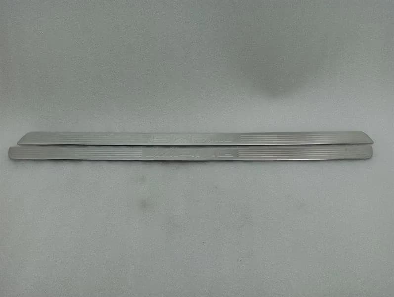 MERCEDES-BENZ Mercedes C Class W204 C63 AMG Door Sill Set A2046804735 Door Sill Trim Set
