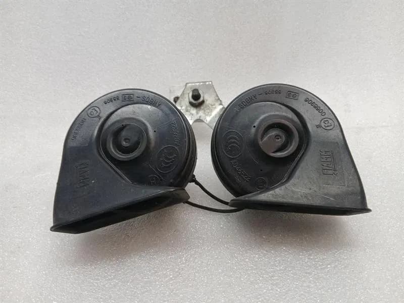 ASTON MARTIN Aston Martin DB9 COUPE Horn 4G43-37-10262 Horn Fanfare