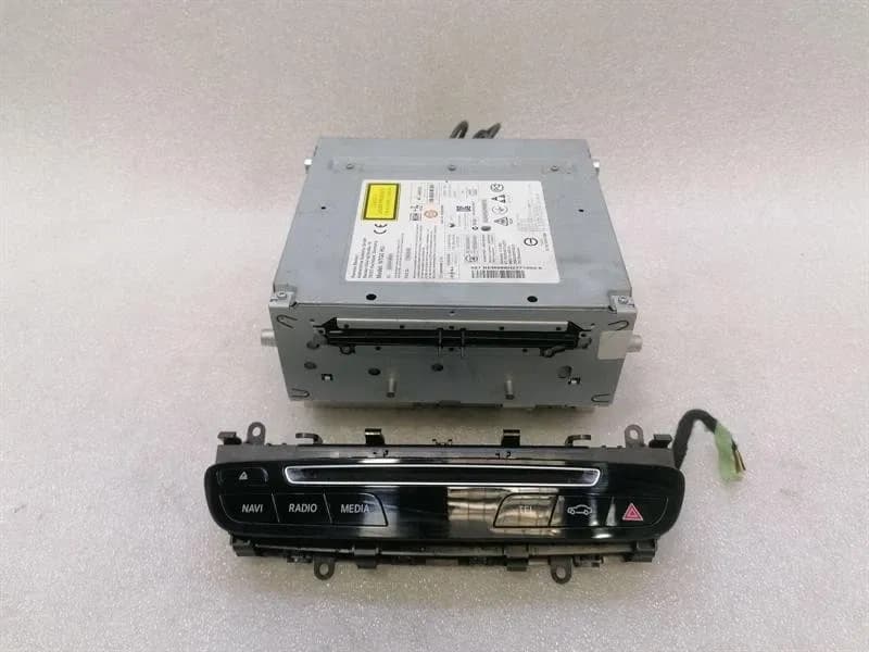 MERCEDES-BENZ MERCEDES C CLASS W205 CD PLAYER A2059004236 AUDIO SYSTEM CONTROLLER NTG5 HU