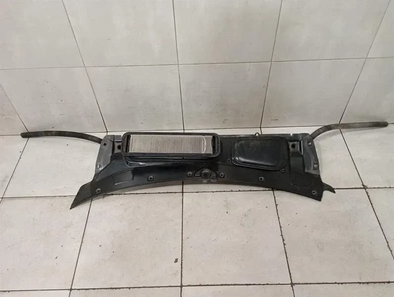 FERRARI FERRARI 360 F131 65875200 RHD FERRARI WINDSHIELD PLATE