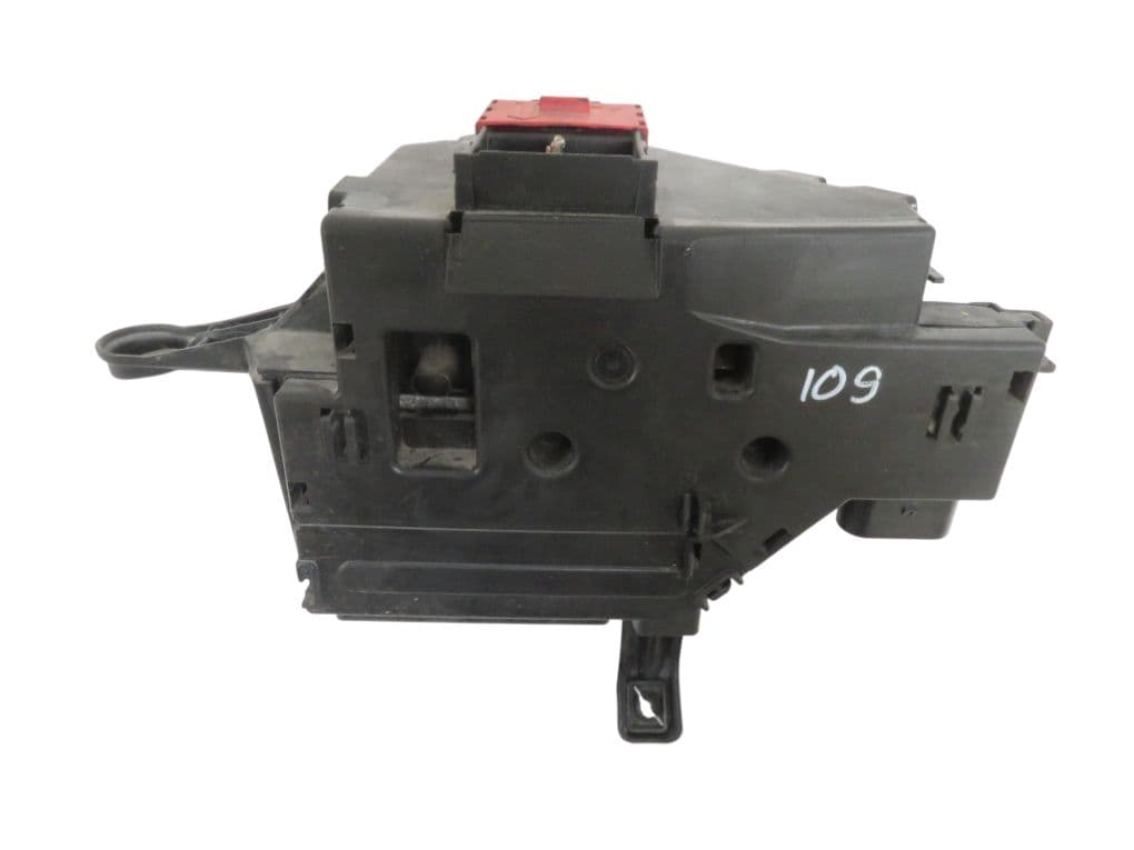 MERCEDES-BENZ A2055401750 Fuse box MERCEDES-BENZ C-CLASS (W205) (2013-2021)
