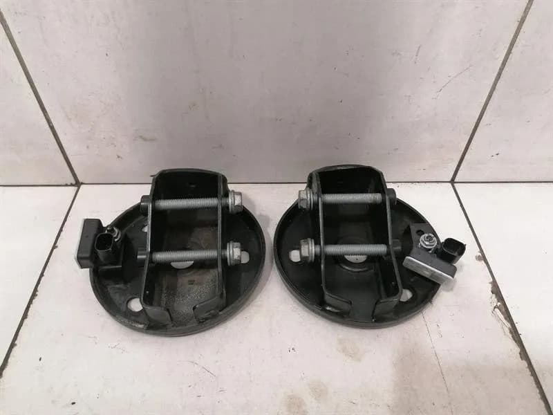MERCEDES-BENZ MERCEDES G-CLASS W464 18-24 G63 AMG A4633202600 STRUT BRACE SET Retainer Carrier