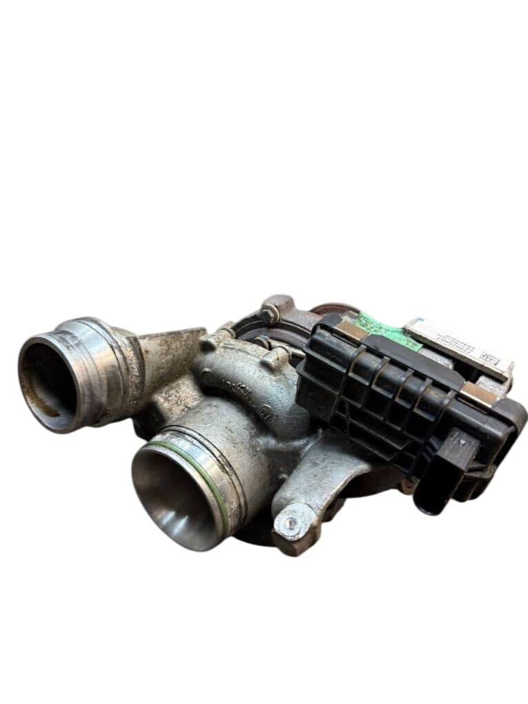 BMW 7799758 763797 6NW009453 11657799759 11652414331 Turbocharger BMW 5 (F10, F11) (2010-2017)