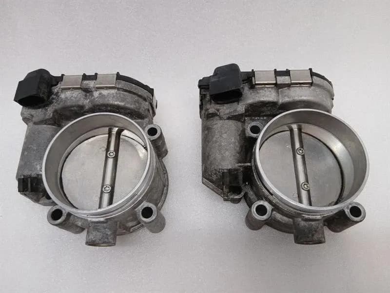 ASTON MARTIN Aston Martin DB9 Volante Throttle Body 1R12-08-10079 SET OF 2 Throttle Body