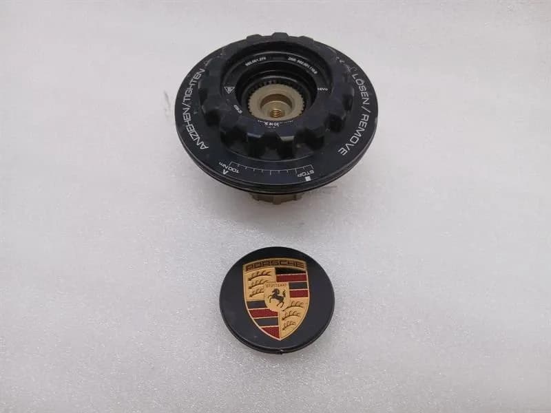 PORSCHE Porsche 911 992 Center Wheel Lock 992601119B Center Lock