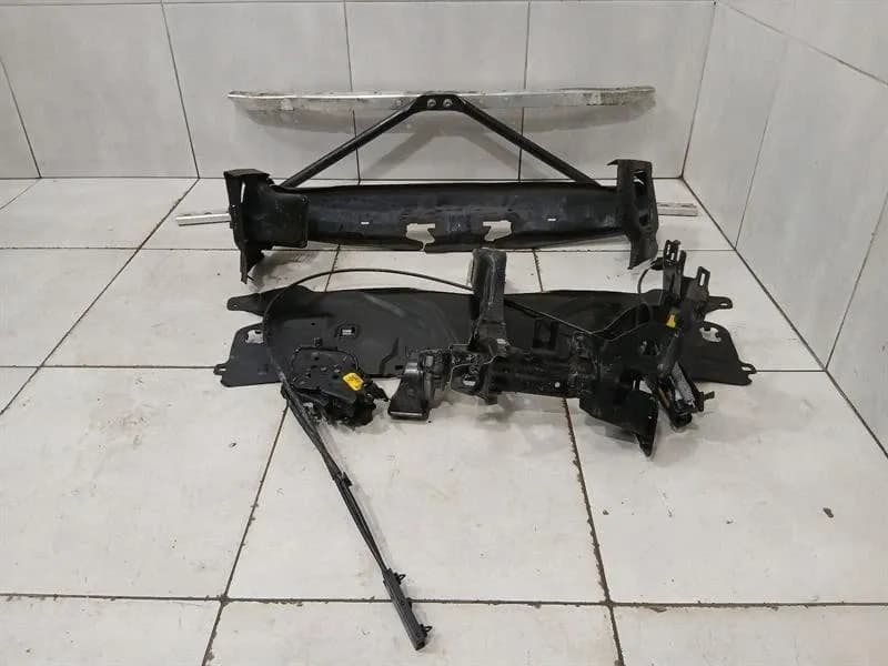 BMW BMW 5 Series F90 G30 M5 Front End Parts Set 516473855 Lock Carrier Front Mask