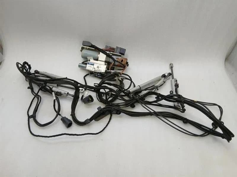 ASTON MARTIN Aston Martin DB9 Volante Hydraulic Pump 9G43-9G803-AA Hydraulic Pump