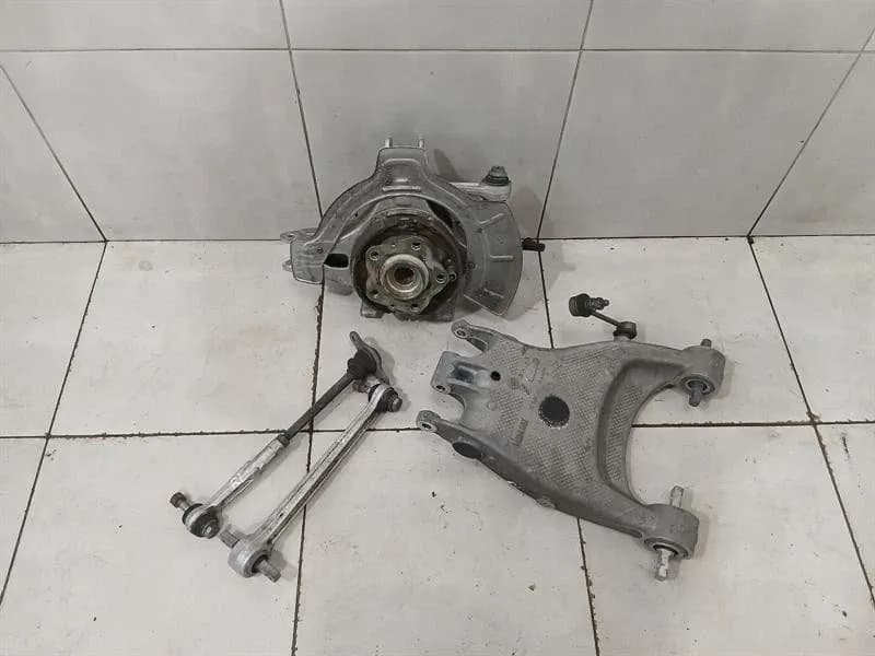 Ferrari California T F149 Left Rear Hub 294850 F12 GTC4 Rear Wheel Bearing Housing