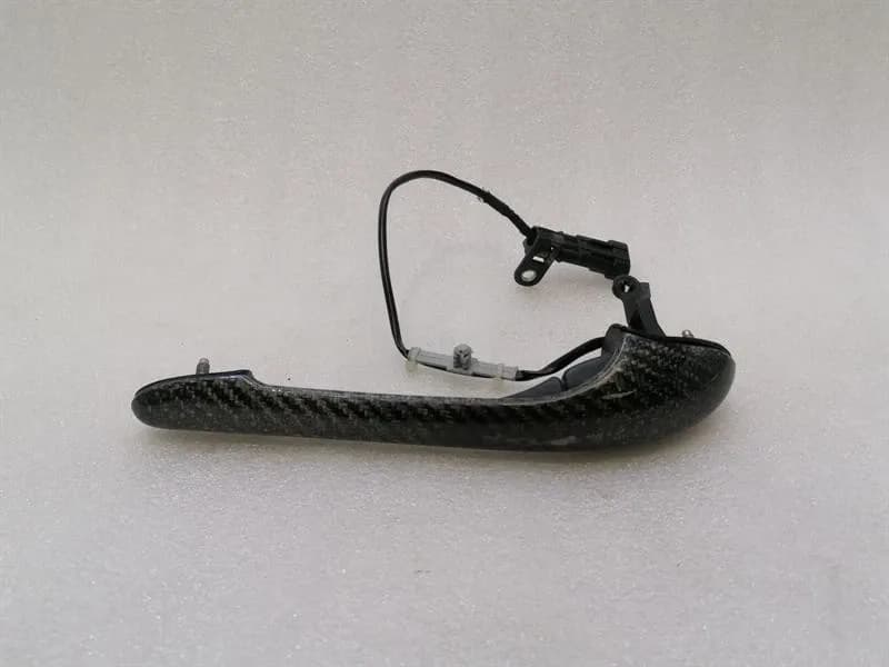 MASERATI Maserati Granturismo Stradale M145 door handle RH carbon 82078500 door handle