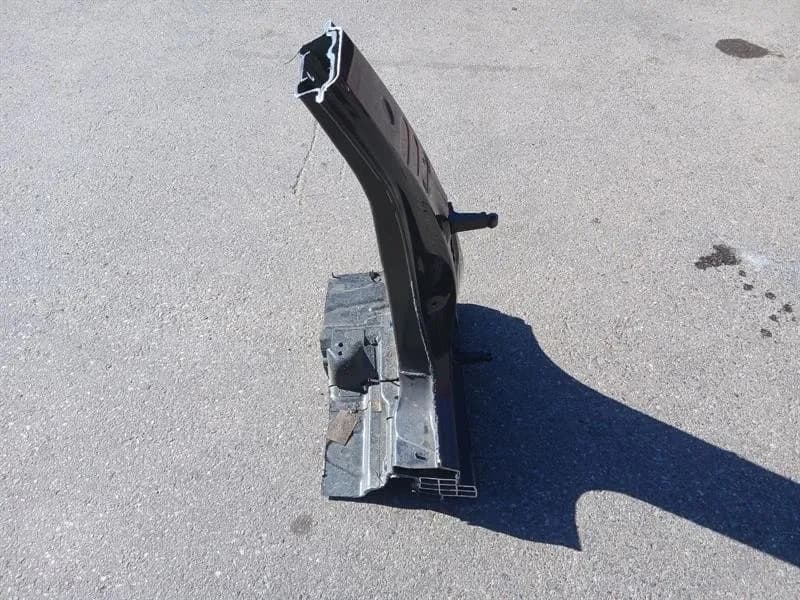 PORSCHE Porsche Taycan 9J 9J1809086Y Rh B Post body part side skirt