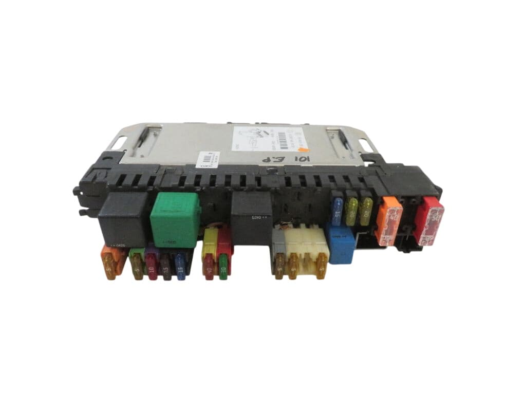 MERCEDES-BENZ A2305452032 2305452032 05045129 08045193 2305401850 Fuse box MERCEDES-BENZ SL-CLASS (R230) (2001-2012)