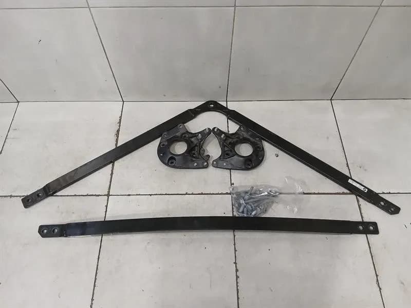 BMW BMW 4 M4 G82 G22 holder bracket 8075011 strut brace holder carrier